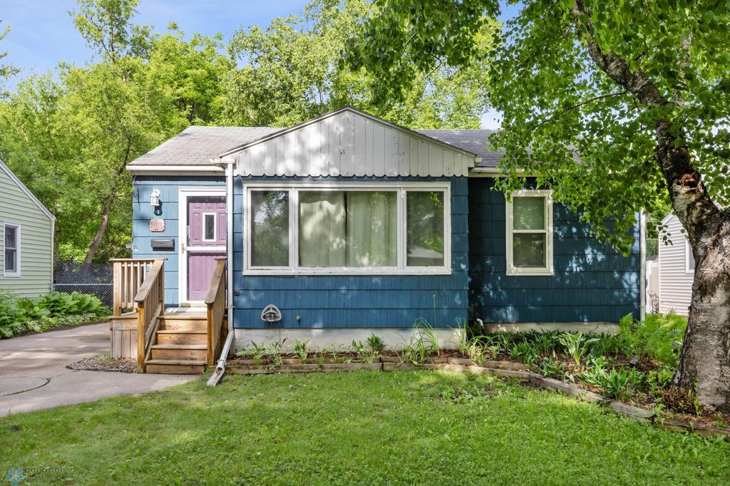 1130 Oak Street N, Fargo, ND 58102