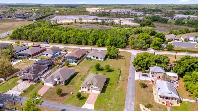 699 S DIXIE DRIVE, Howey In The Hills, FL 34737