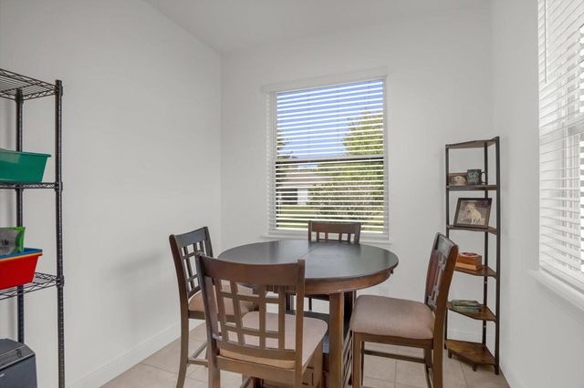 699 S DIXIE DRIVE, Howey In The Hills, FL 34737