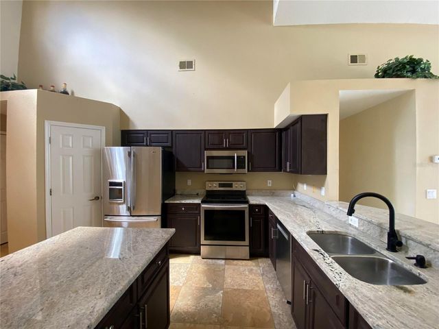 9420 BLUEBIRD DRIVE, Tampa, FL 33647