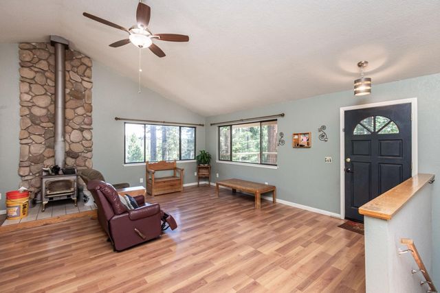 2778 Polaris St, Pollock Pines, CA 95726
