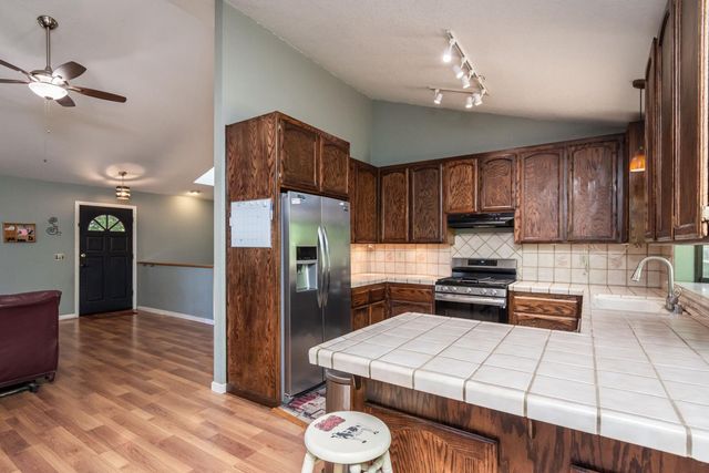 2778 Polaris St, Pollock Pines, CA 95726