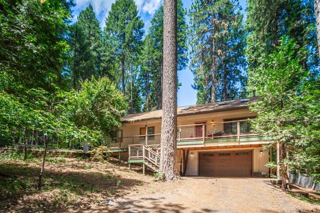 2778 Polaris St, Pollock Pines, CA 95726