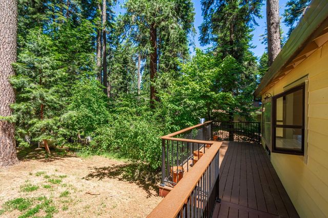 2778 Polaris St, Pollock Pines, CA 95726
