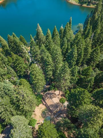 2778 Polaris St, Pollock Pines, CA 95726