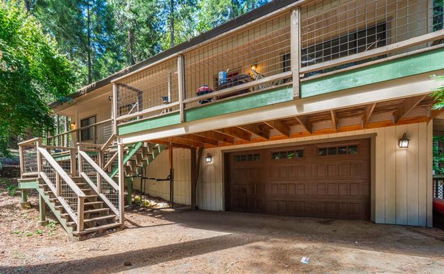 2778 Polaris St, Pollock Pines, CA 95726