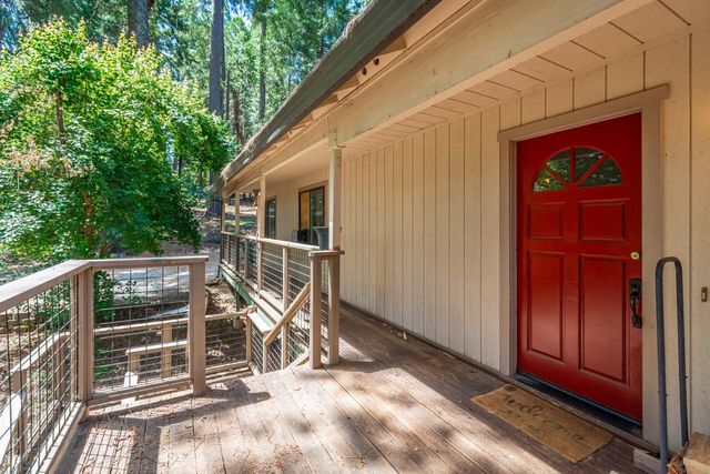 2778 Polaris St, Pollock Pines, CA 95726