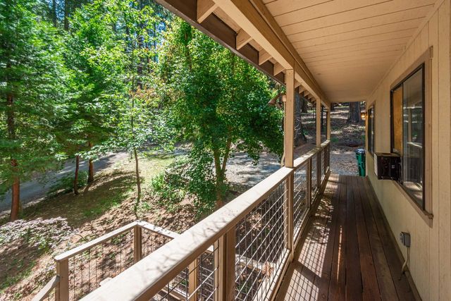 2778 Polaris St, Pollock Pines, CA 95726