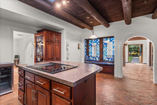 1504 N Lucyle Place NW, Albuquerque, NM 87114