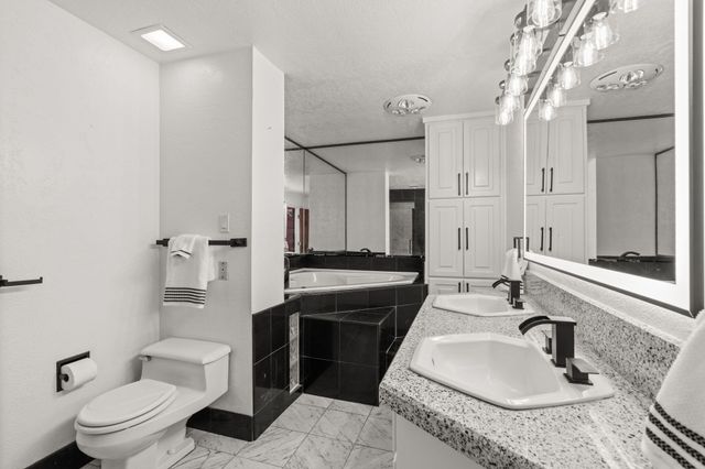 1504 N Lucyle Place NW, Albuquerque, NM 87114