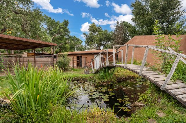 1504 N Lucyle Place NW, Albuquerque, NM 87114