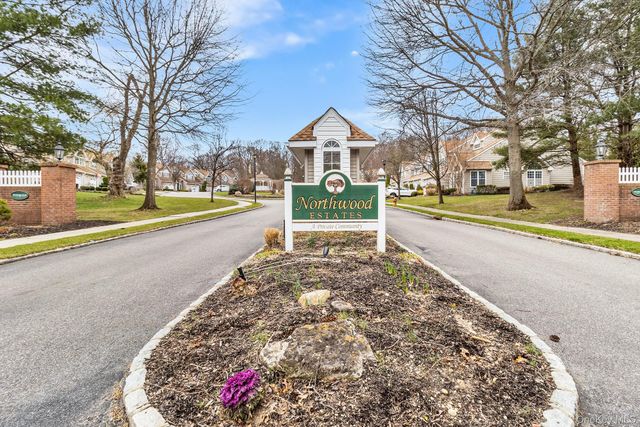 1 Northridge Circle, Huntington, NY 11743