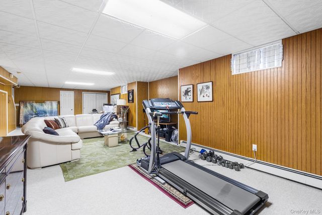 1 Northridge Circle, Huntington, NY 11743