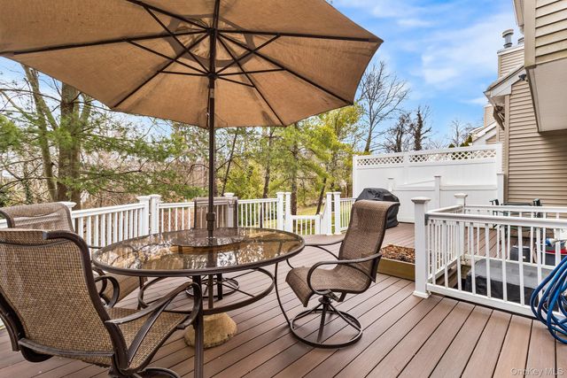 1 Northridge Circle, Huntington, NY 11743