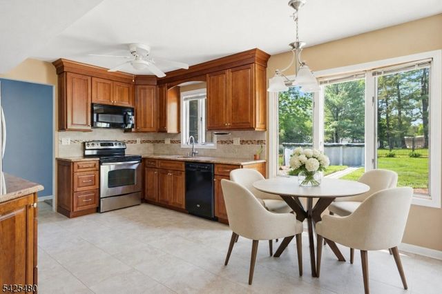 4 GAIL COURT, Hillsborough Twp., NJ 08844