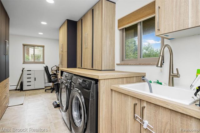 2810 Walbridge Road, Rochester Hills, MI 48307