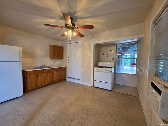 1222 BRIGHTON, San Antonio, TX 78211