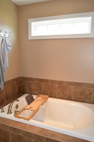 4104 Eagle Watch Drive, Evansville, IN 47725