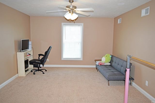 4104 Eagle Watch Drive, Evansville, IN 47725