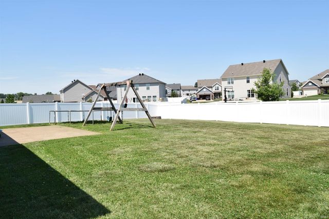 4104 Eagle Watch Drive, Evansville, IN 47725