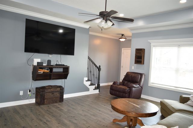 4104 Eagle Watch Drive, Evansville, IN 47725