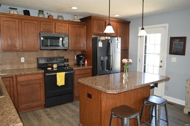 4104 Eagle Watch Drive, Evansville, IN 47725