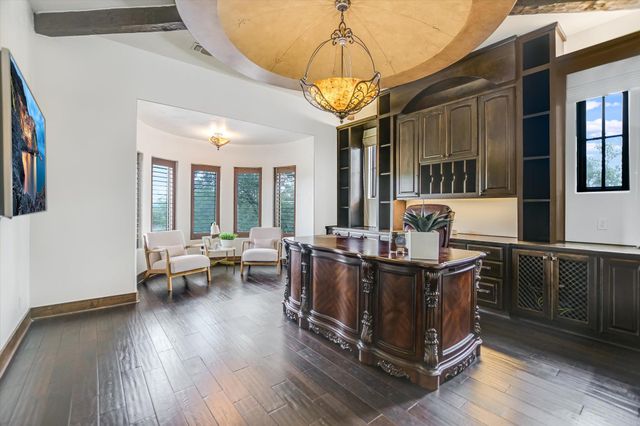 26804 Masters PKWY, Spicewood, TX 78669