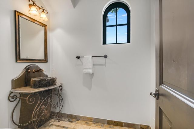 26804 Masters PKWY, Spicewood, TX 78669