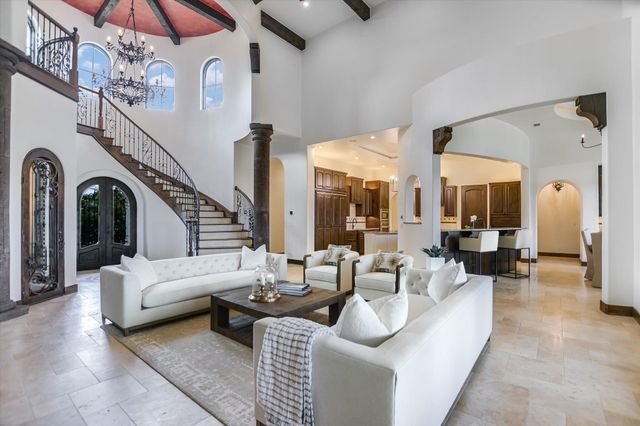 26804 Masters PKWY, Spicewood, TX 78669