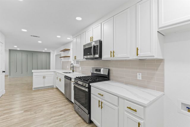 4637 Ivanhoe Drive, Fort Worth, TX 76132