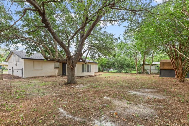 4637 Ivanhoe Drive, Fort Worth, TX 76132