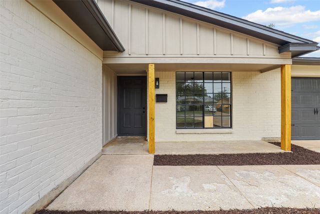4637 Ivanhoe Drive, Fort Worth, TX 76132