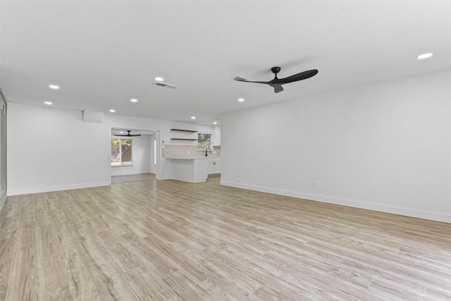 4637 Ivanhoe Drive, Fort Worth, TX 76132