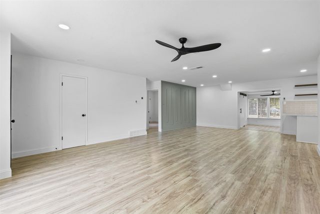4637 Ivanhoe Drive, Fort Worth, TX 76132