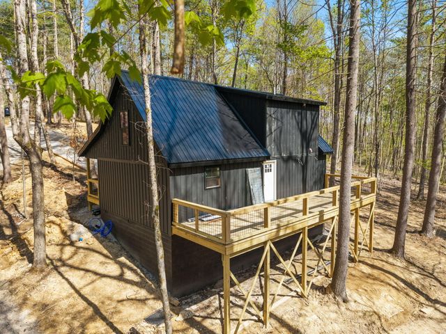 25 Joyful Springs Road, Zoe, KY 41397