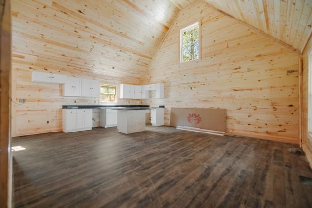 25 Joyful Springs Road, Zoe, KY 41397