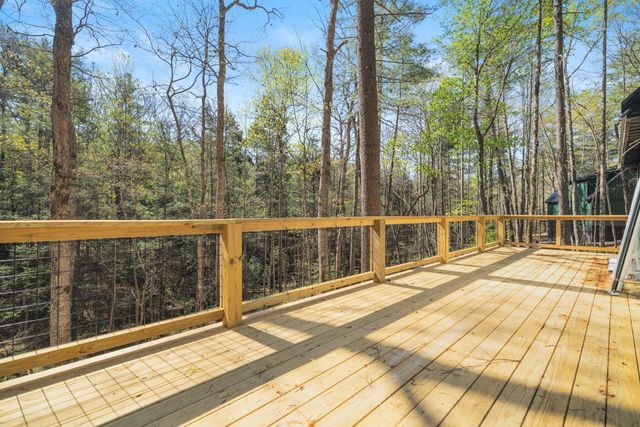 25 Joyful Springs Road, Zoe, KY 41397