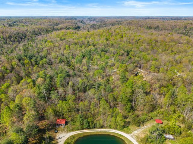 25 Joyful Springs Road, Zoe, KY 41397