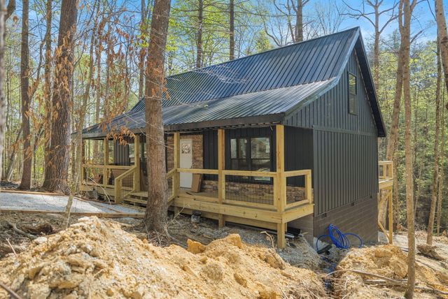 25 Joyful Springs Road, Zoe, KY 41397