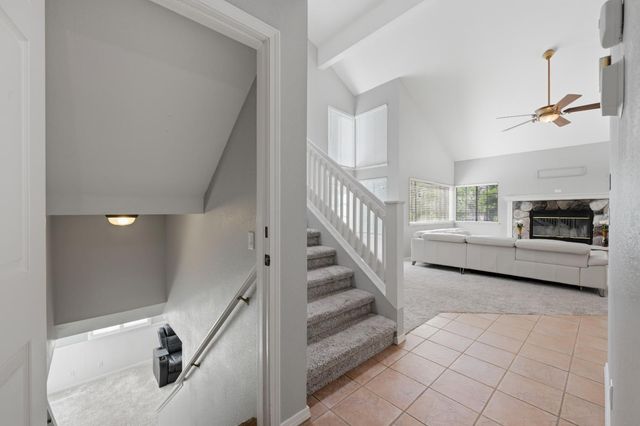 1610 Foxridge Cir, Auburn, CA 95603