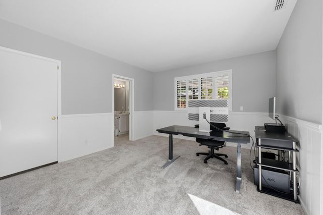 1610 Foxridge Cir, Auburn, CA 95603