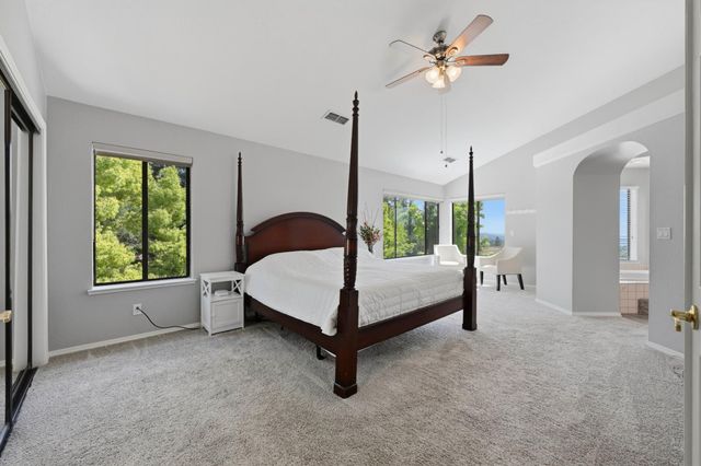 1610 Foxridge Cir, Auburn, CA 95603