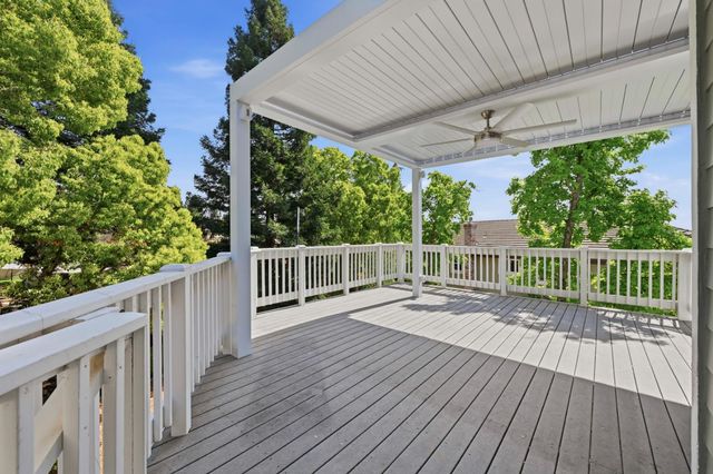 1610 Foxridge Cir, Auburn, CA 95603