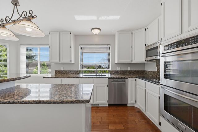 1610 Foxridge Cir, Auburn, CA 95603