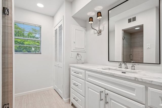 3233 Merrell Circle, Dallas, TX 75229