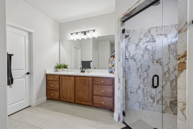 7700 Sunspray Street, Joshua, TX 76058