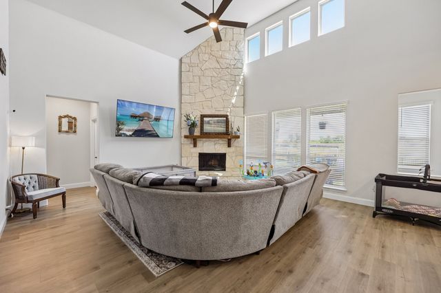 7700 Sunspray Street, Joshua, TX 76058