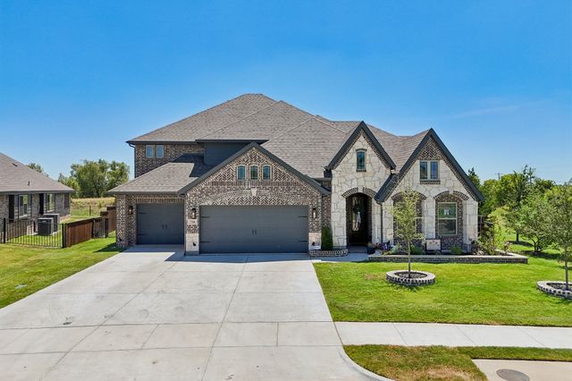 7700 Sunspray Street, Joshua, TX 76058