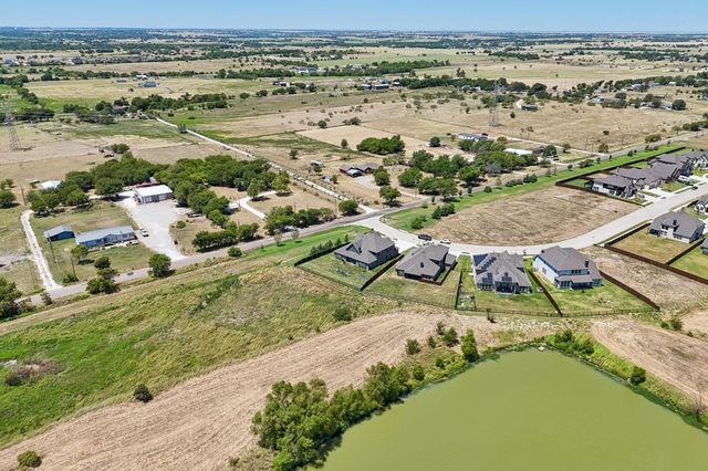 7700 Sunspray Street, Joshua, TX 76058