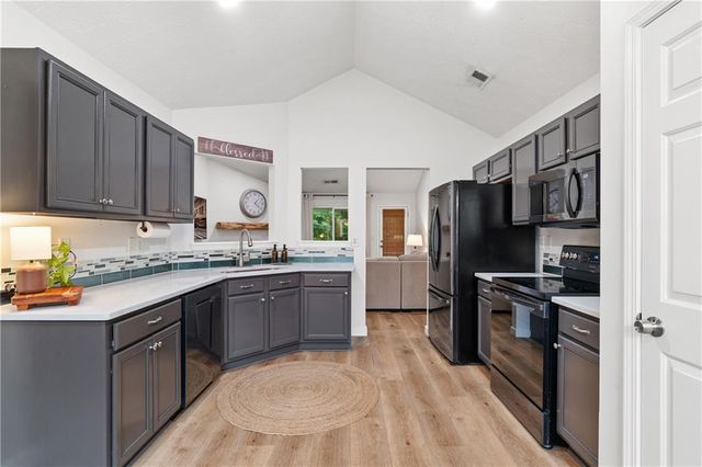 27 Otter Lane, Hoschton, GA 30548